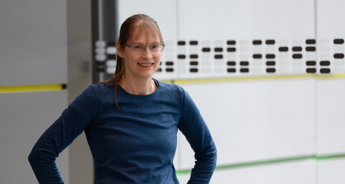 Die Biologin Anke Becker leitet das Marburger Zentrum für Synthetische Mikrobiologie (SYNMIKRO).