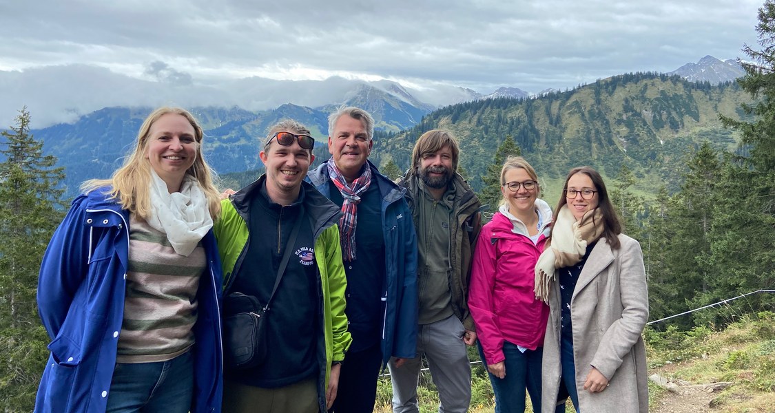 Forscher*innen für Gebirgskulisse im Kleinwalsertal