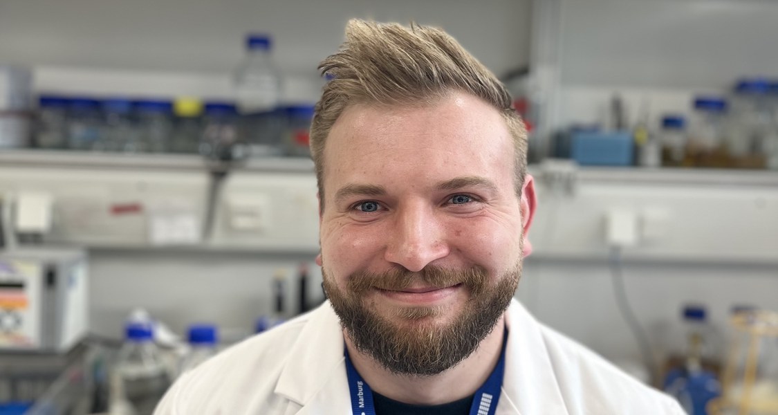 Portrait des Biologen Nils Bäcker