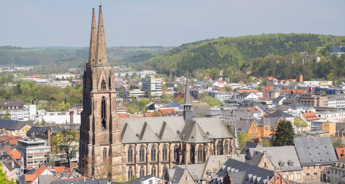 Blick vom Schlossberg auf Elisabethkirche und Pilgrimstein