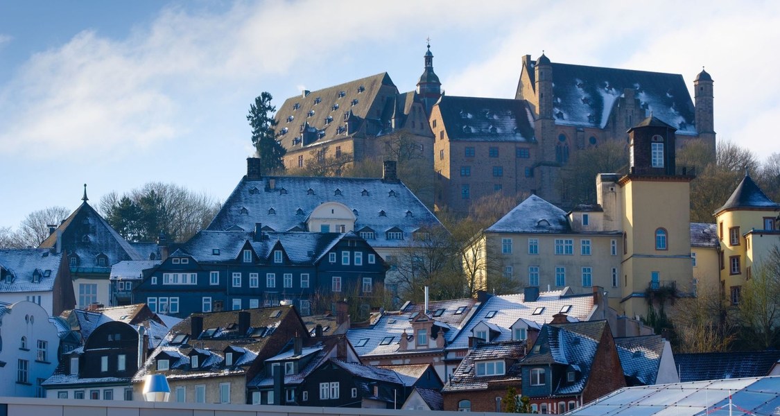 Landgrafenschloss im Winter