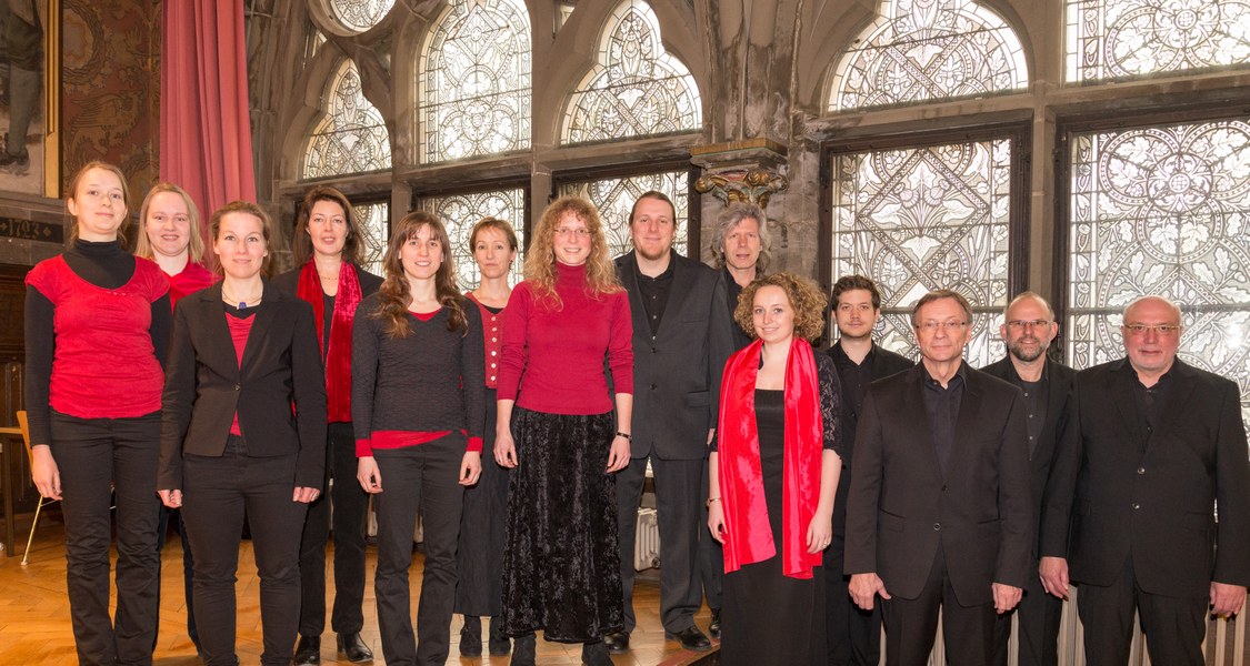 Die ersten Teilnehmer an der Aktion "Mehr Museum für Marburg - Engagieren für die Kunst": Die Marburger Vokalisten (Gruppenbild)