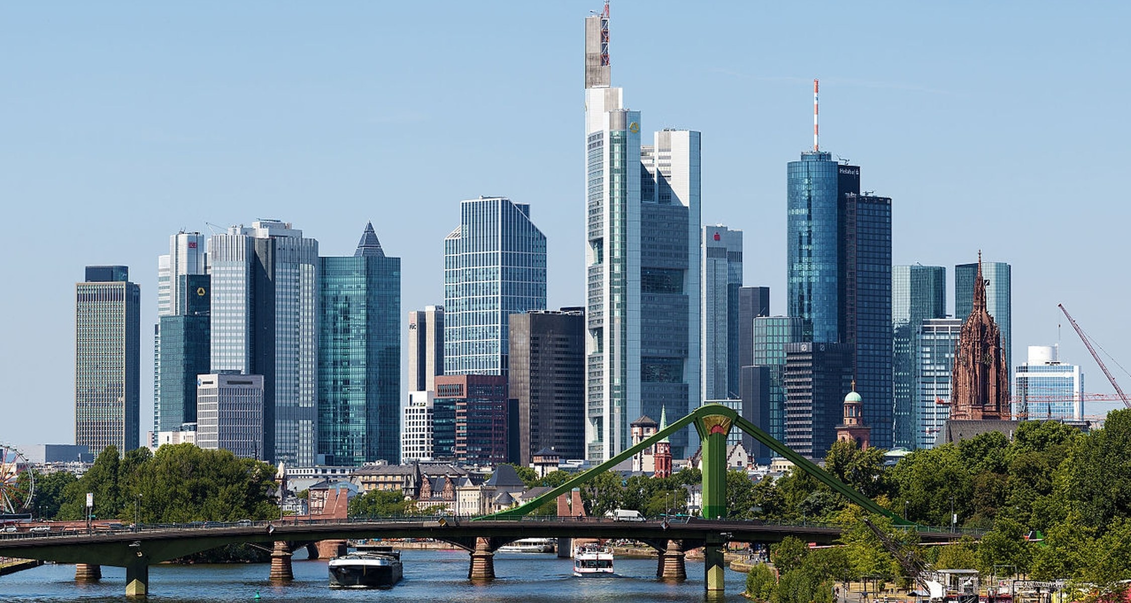 Кишинев франкфурт. Frankfurt am main. Frankfurt City Forest Франкфурт-на-Майне. Франкфурт на Майне финансовый центр. Франкфурт Германия.